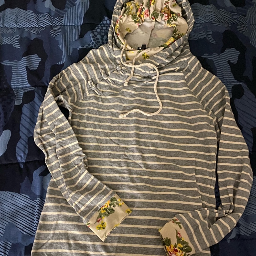 🌸Ampersand Ave floral striped double hoody size medium